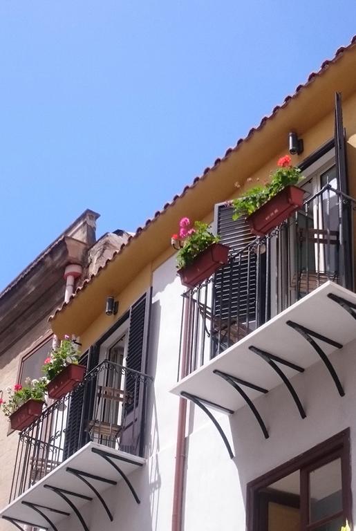 Casa Vacanze Divisi9 Palermo Esterno foto